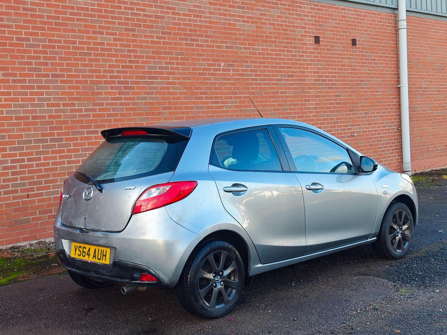 Used Mazda Mazda2 2014 for sale - 76753009: Photo 6