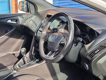 Used Ford Focus 2018 for sale - 78535701: Photo