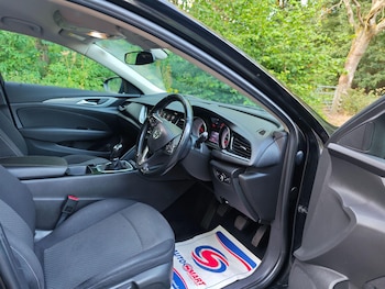 Used Vauxhall Insignia 2018 for sale - 75139293: Photo