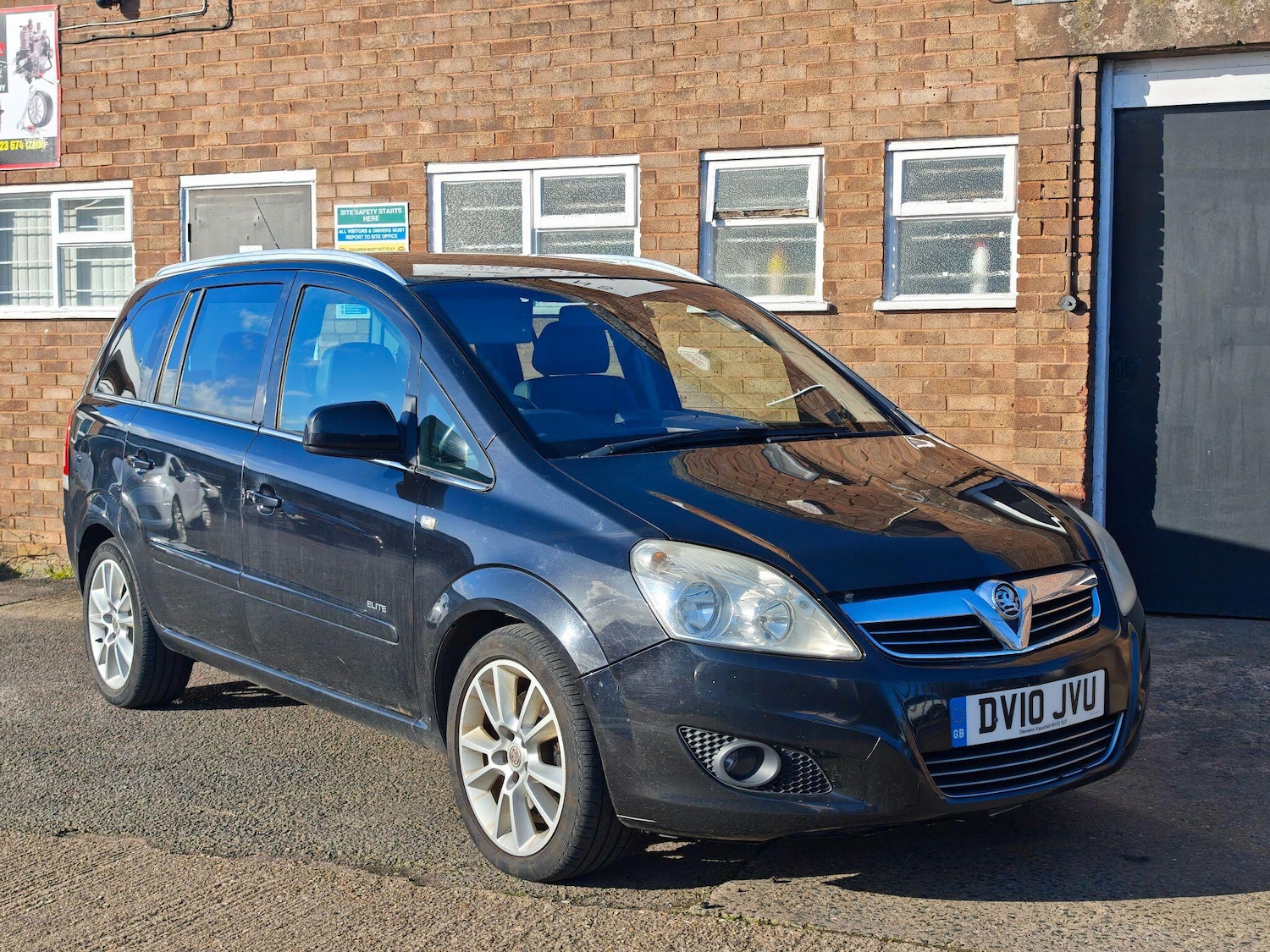 Used Vauxhall Zafira 2010 for sale - 78100103: Photo 3