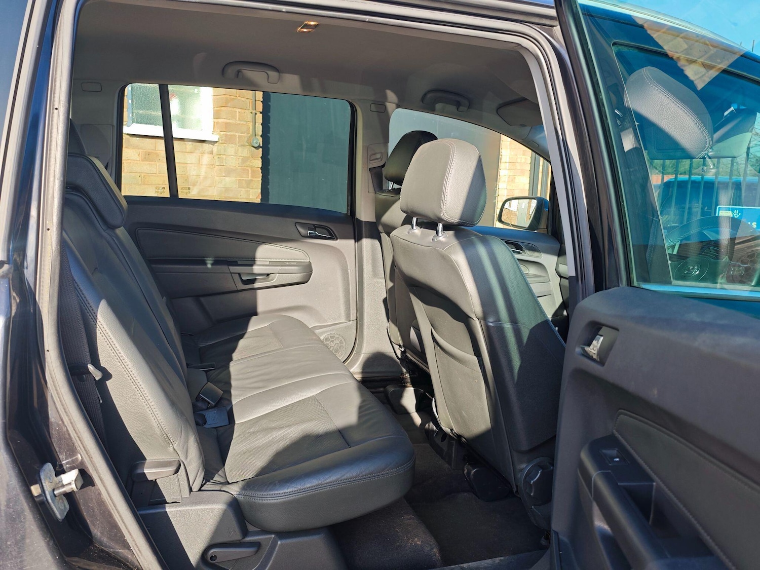 Used Vauxhall Zafira 2010 for sale - 78100103: Photo 6