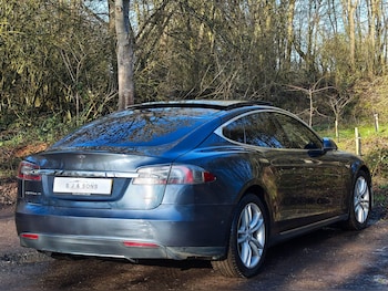 Used Tesla Model S 2015 for sale - 76994929: Photo
