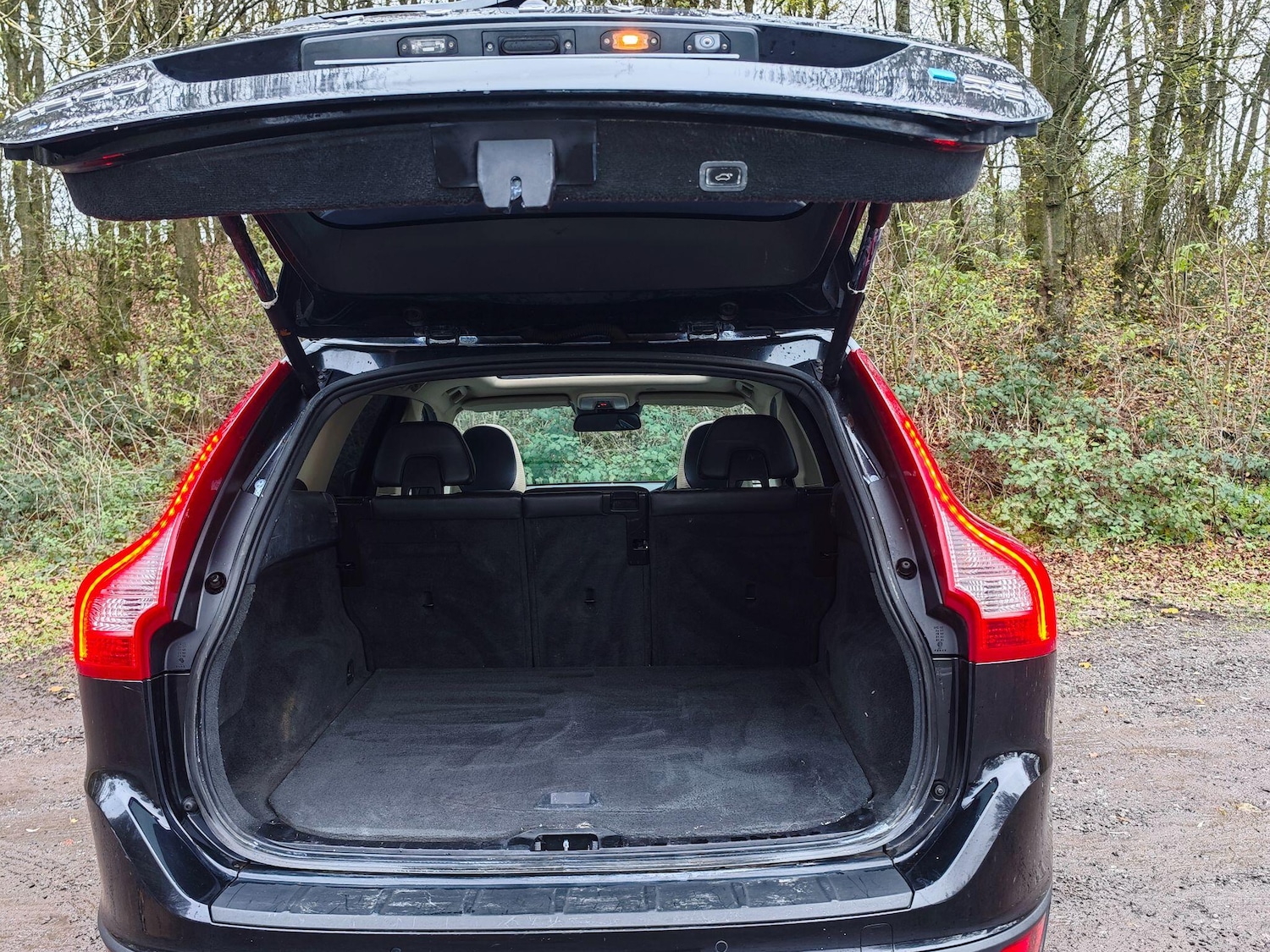 Used Volvo XC60 2012 for sale - 77671518: Photo 19