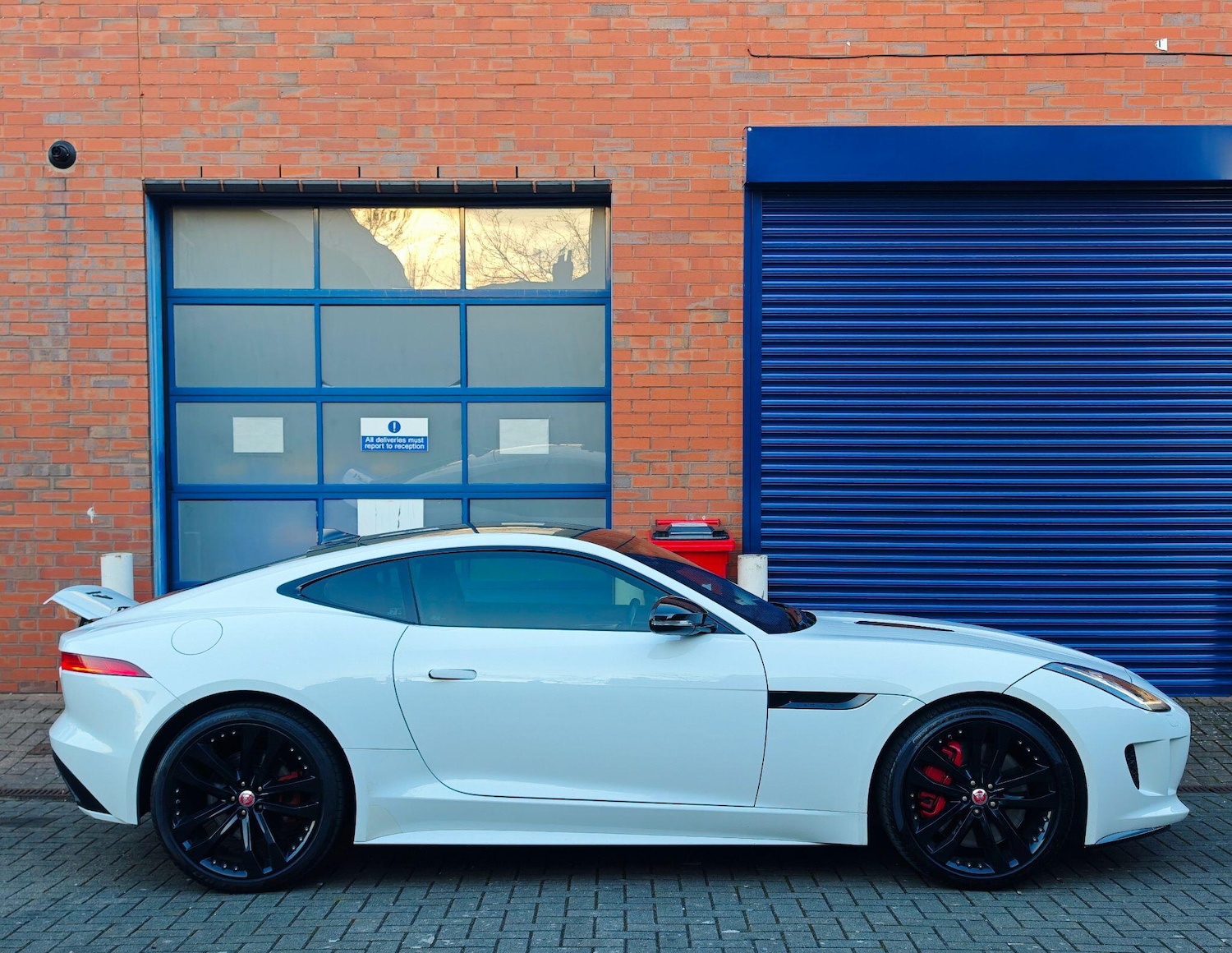 Used Jaguar F-Type 2014 for sale - 77940123: Photo 11