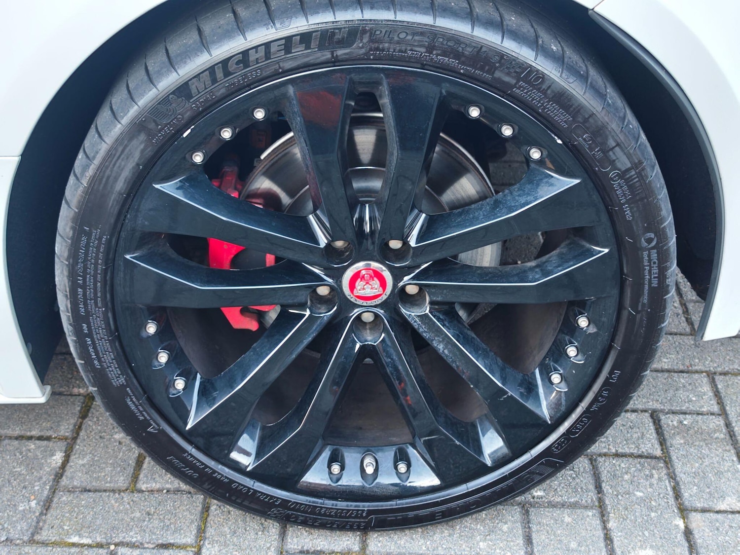 Used Jaguar F-Type 2014 for sale - 77940123: Photo 18