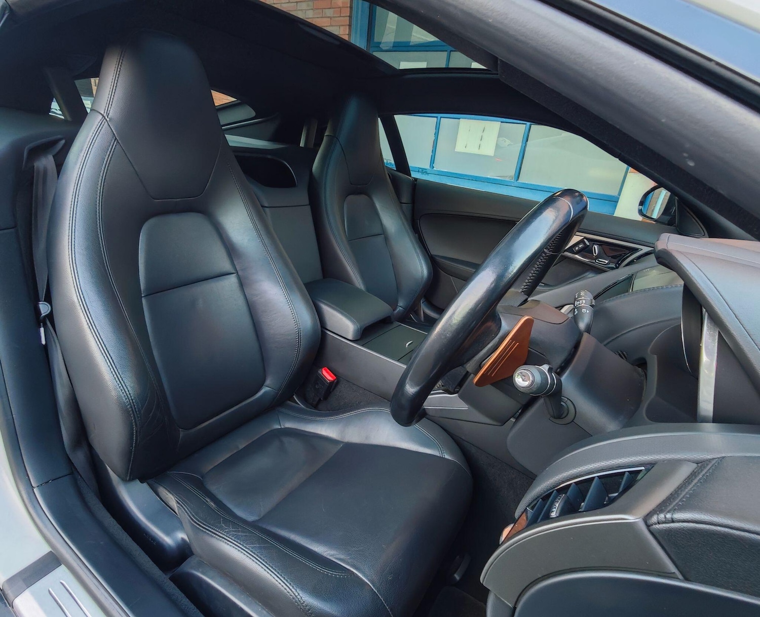 Used Jaguar F-Type 2014 for sale - 77940123: Photo 2