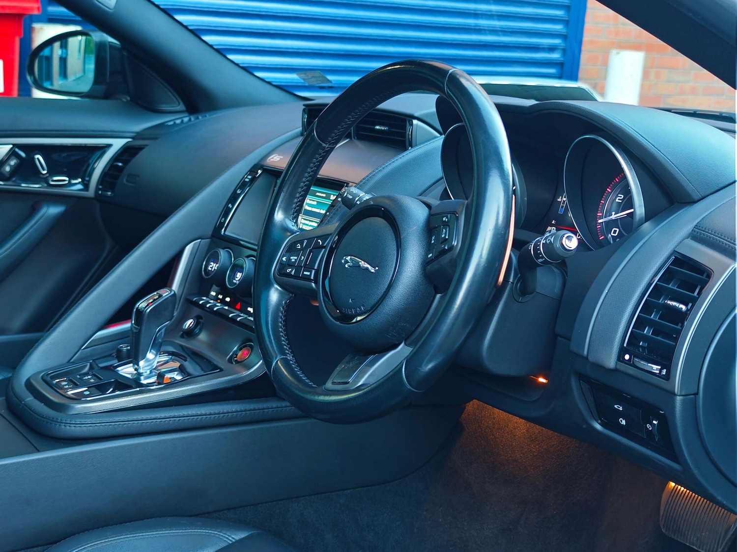 Used Jaguar F-Type 2014 for sale - 77940123: Photo 25