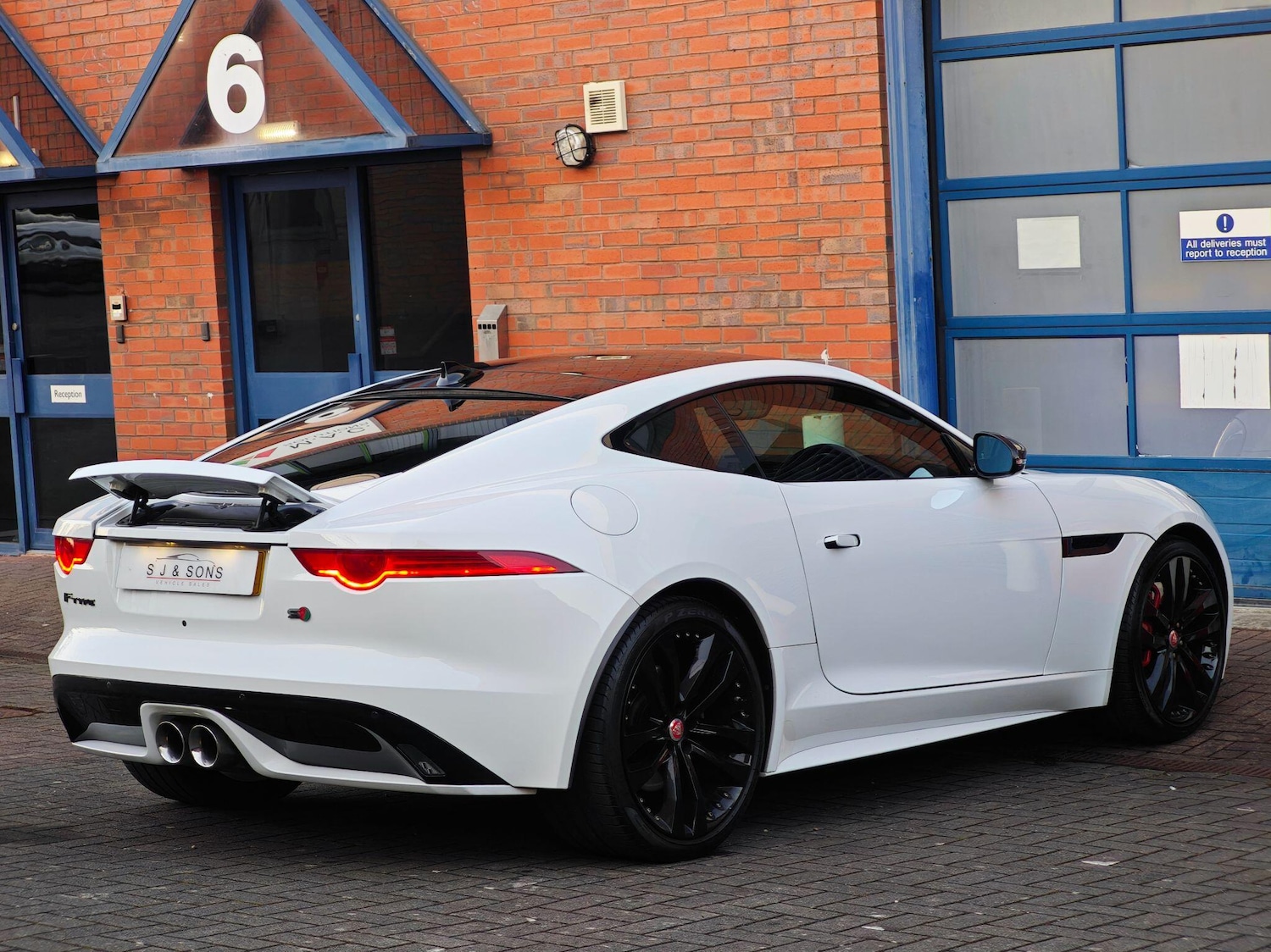 Used Jaguar F-Type 2014 for sale - 77940123: Photo 3