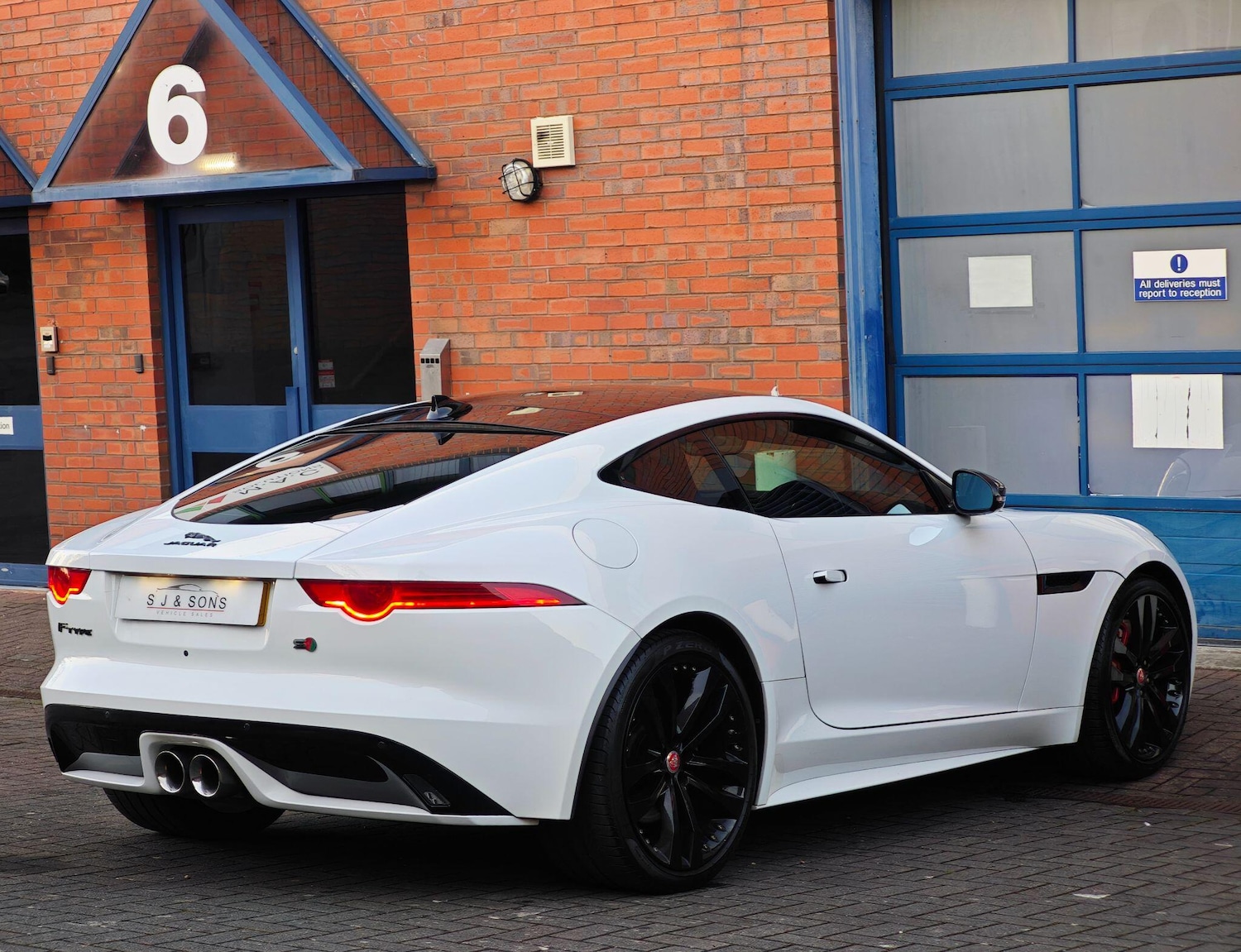 Used Jaguar F-Type 2014 for sale - 77940123: Photo 7