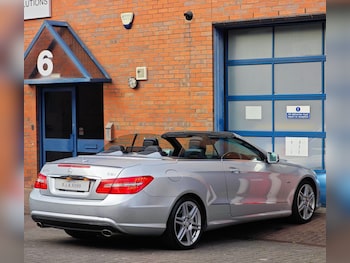 Used Mercedes-Benz E Class 2011 for sale - 78958984: Photo