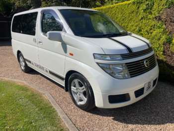Used Nissan Elgrand  for sale - 74717227: Photo