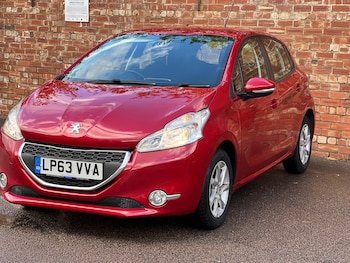 Used Peugeot 208 2014 for sale - 78571814: Photo
