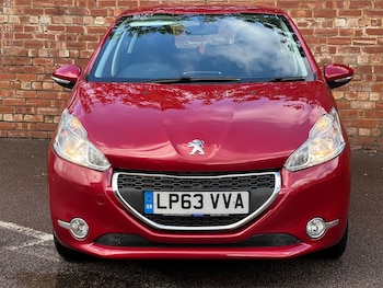 Used Peugeot 208 2014 for sale - 78571814: Photo