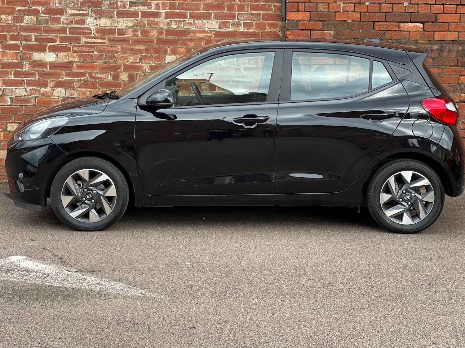 Used Hyundai i10 2024 for sale - 77818242: Photo 8