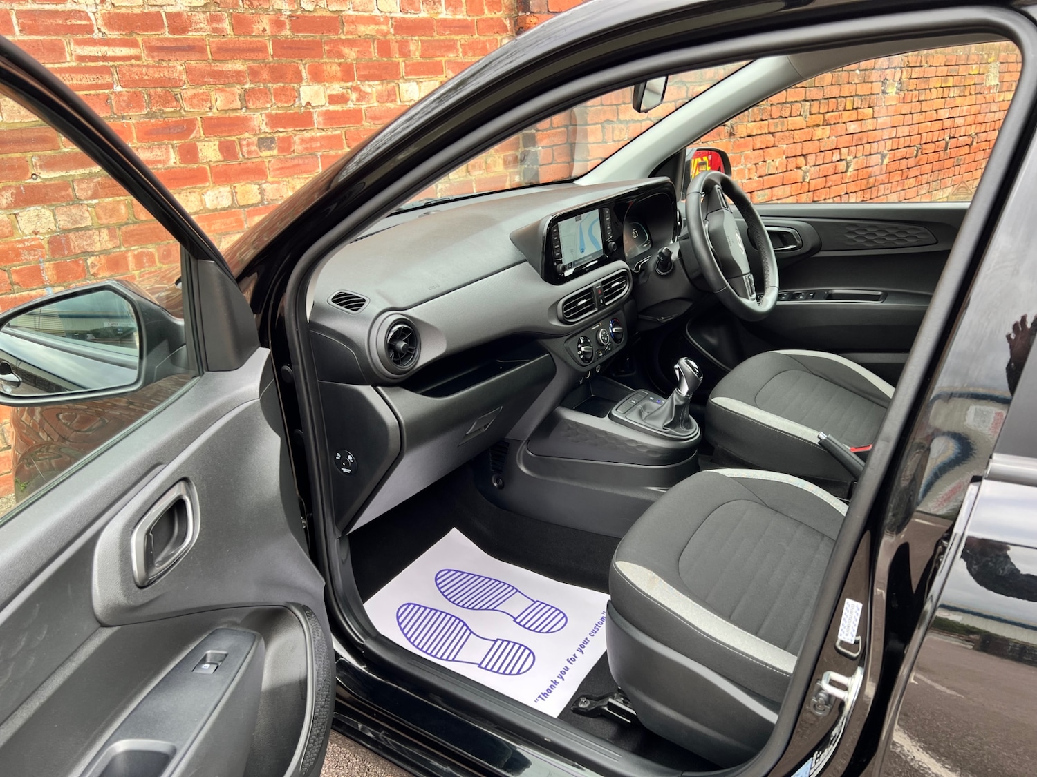 Used Hyundai i10 2024 for sale - 77818242: Photo 9