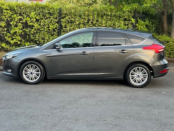 Used Ford Focus 2017 for sale - 75543576: Photo