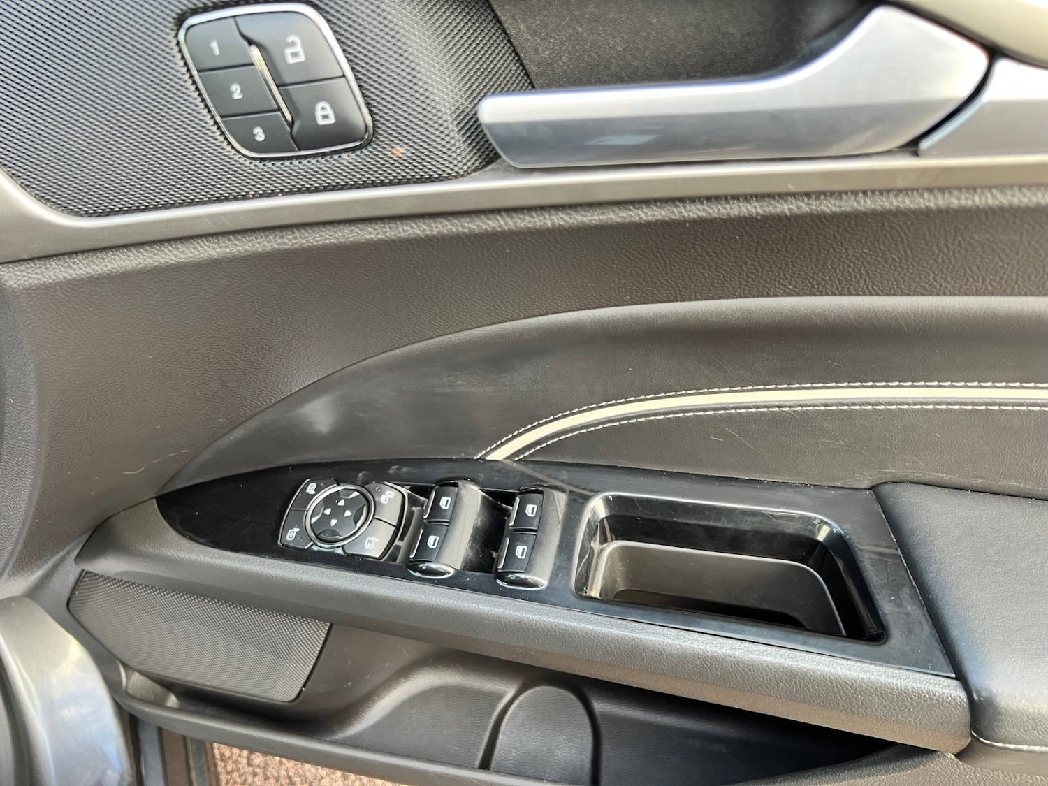 Used Ford Mondeo 2017 for sale - 76839117: Photo 13