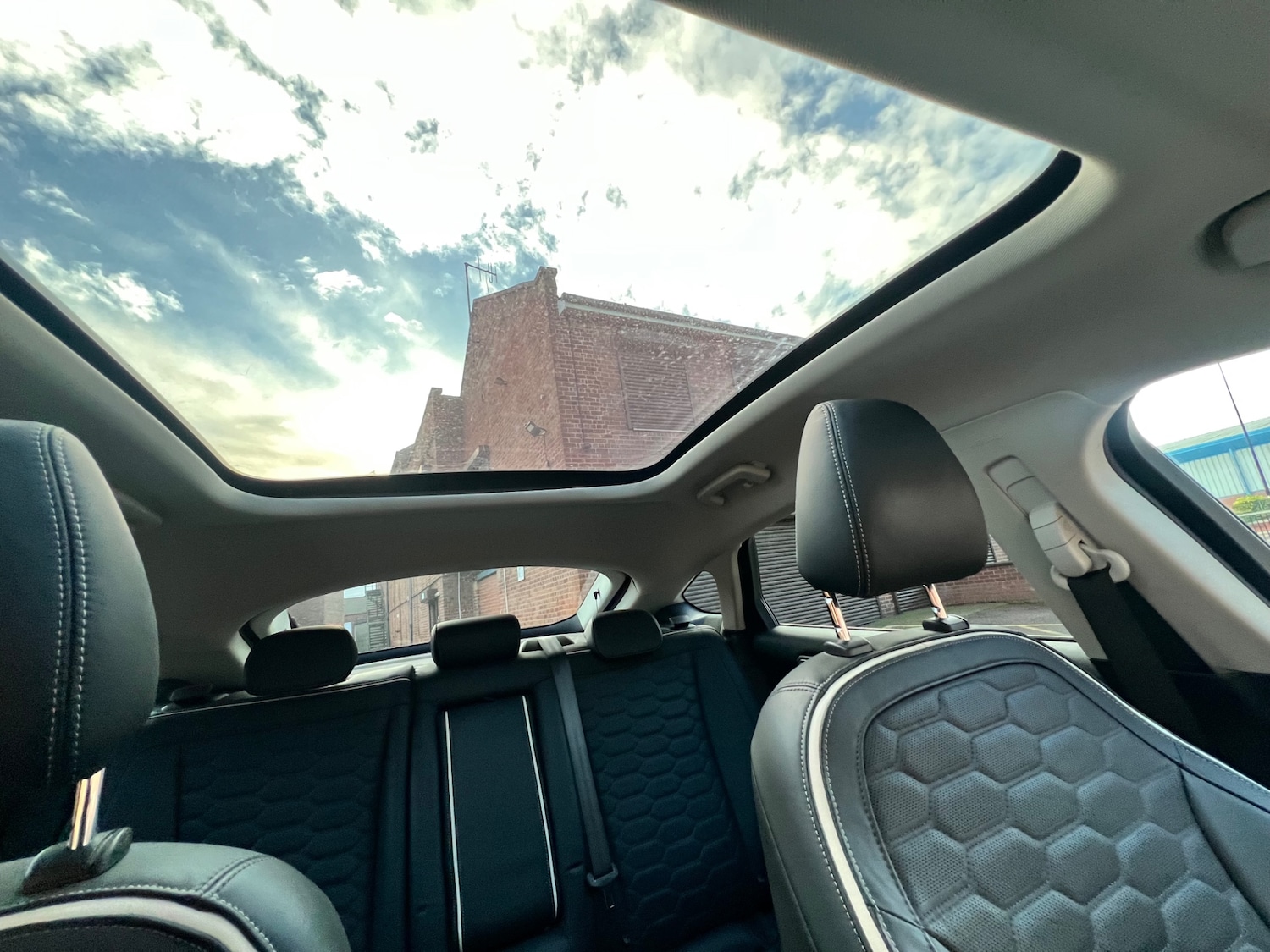 Used Ford Mondeo 2017 for sale - 76839117: Photo 16