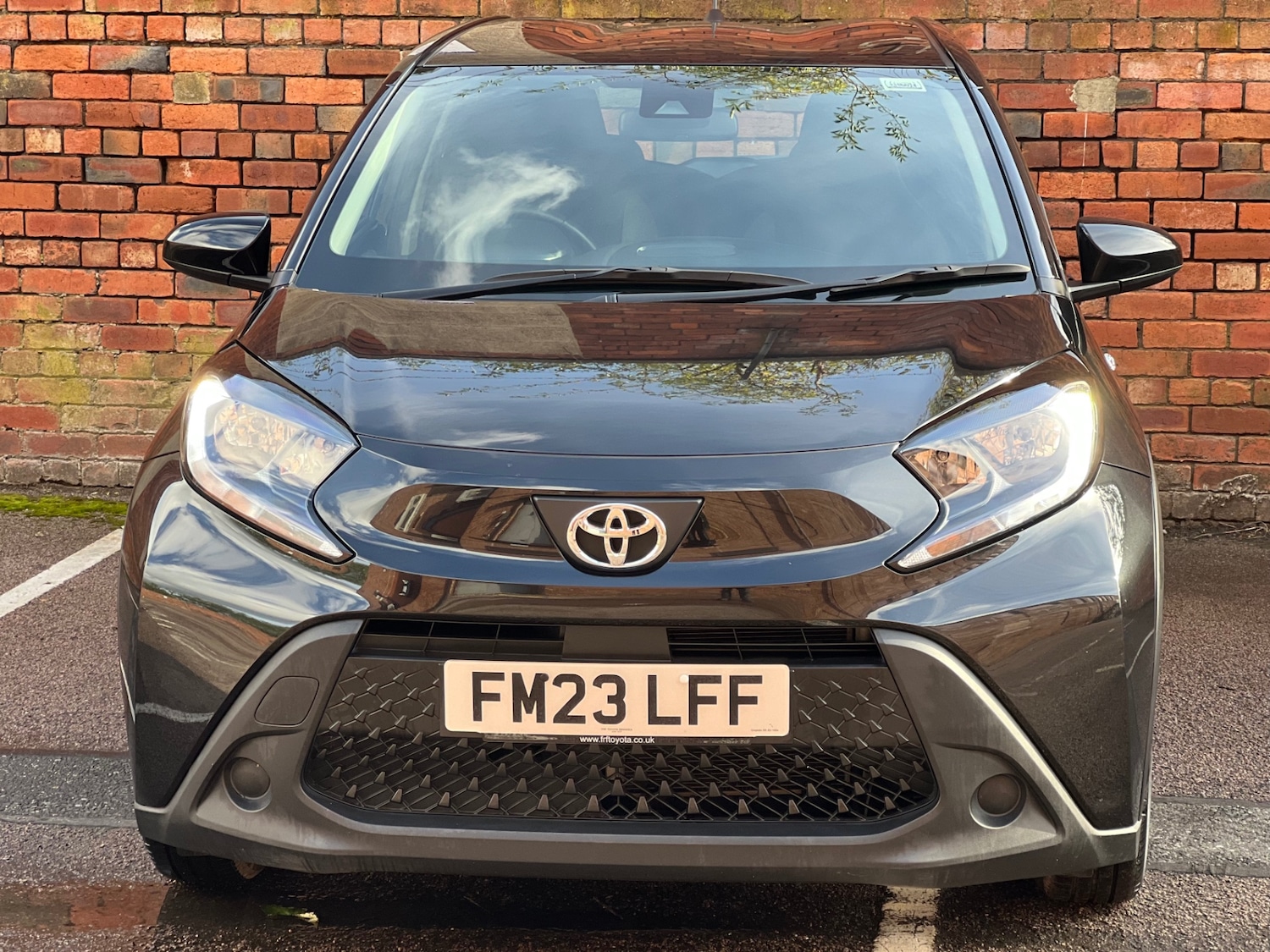 Used Toyota Aygo X 2023 for sale - 76402733: Photo 2