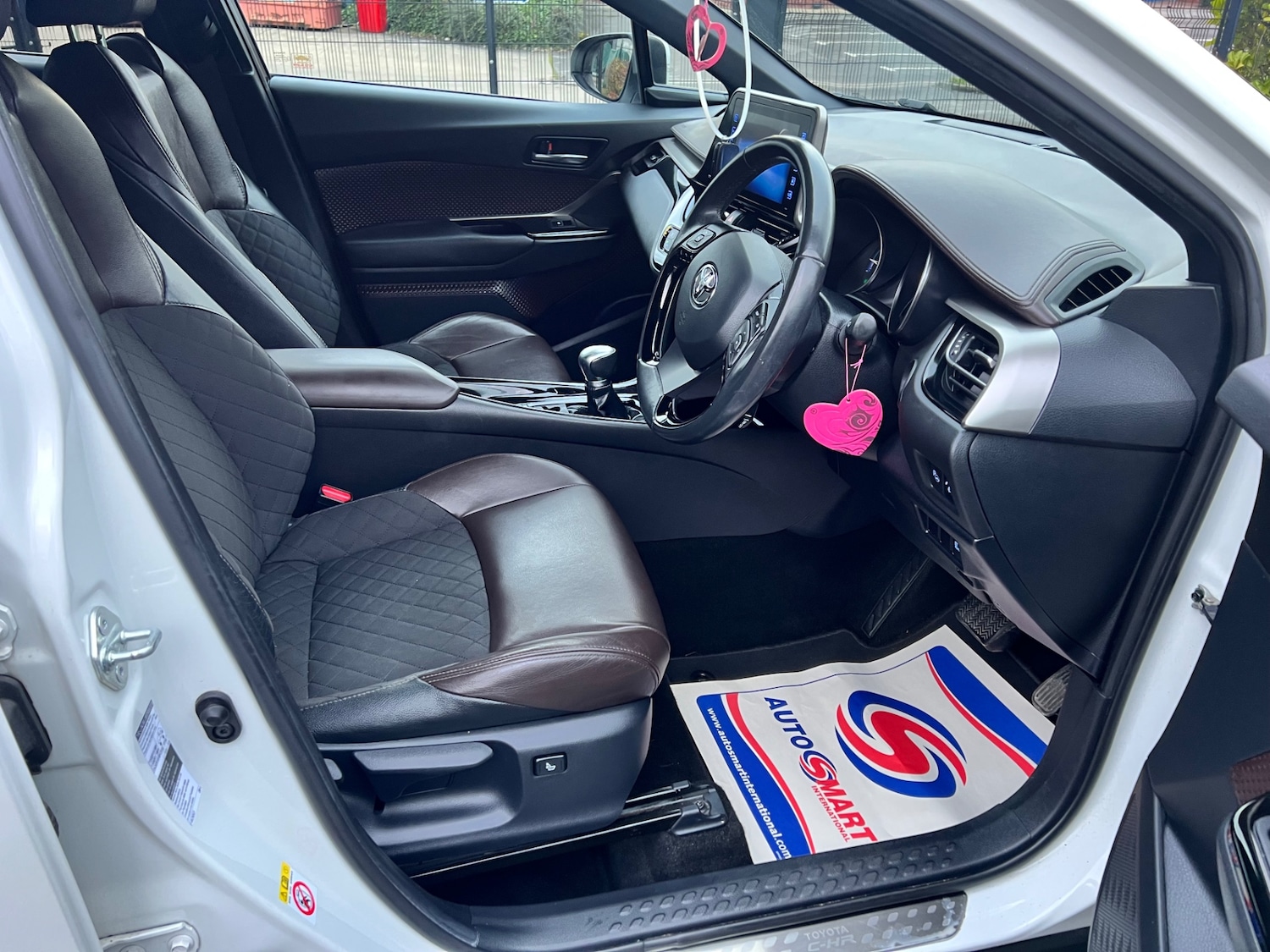 Used Toyota C-HR 2016 for sale - 76837581: Photo 11