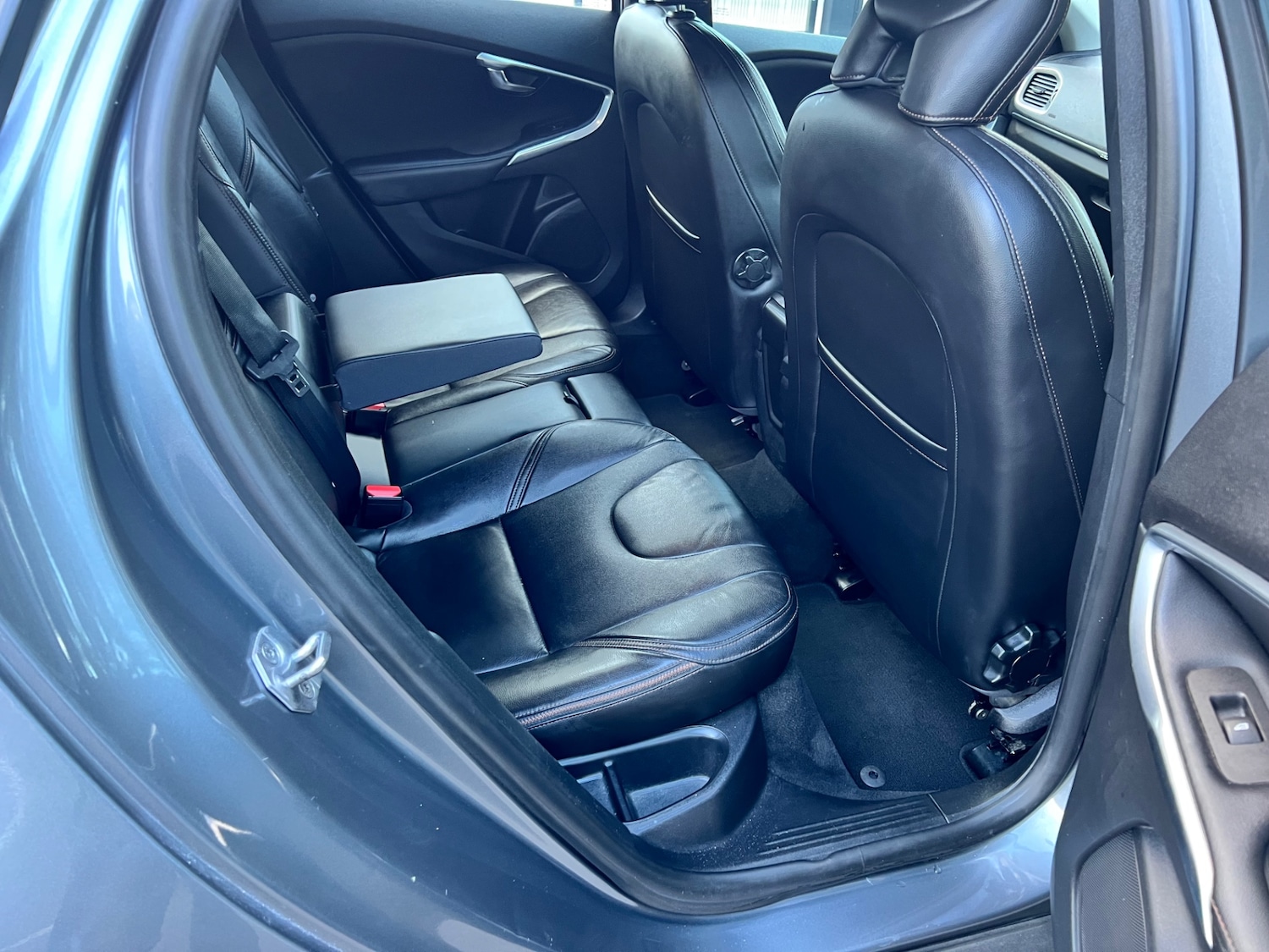 Used Volvo V40 2015 for sale - 75987154: Photo 12