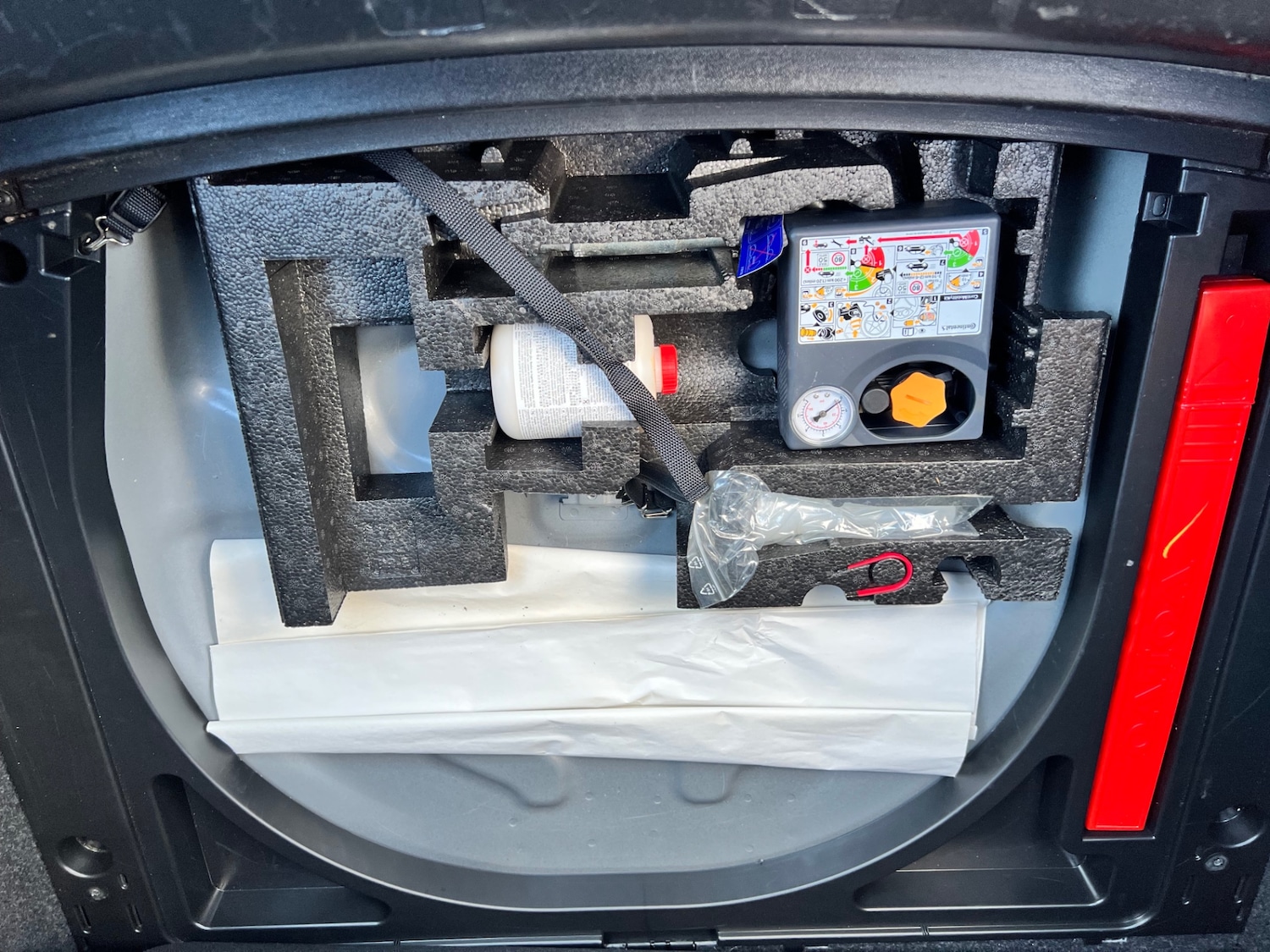 Used Volvo V40 2015 for sale - 75987154: Photo 17