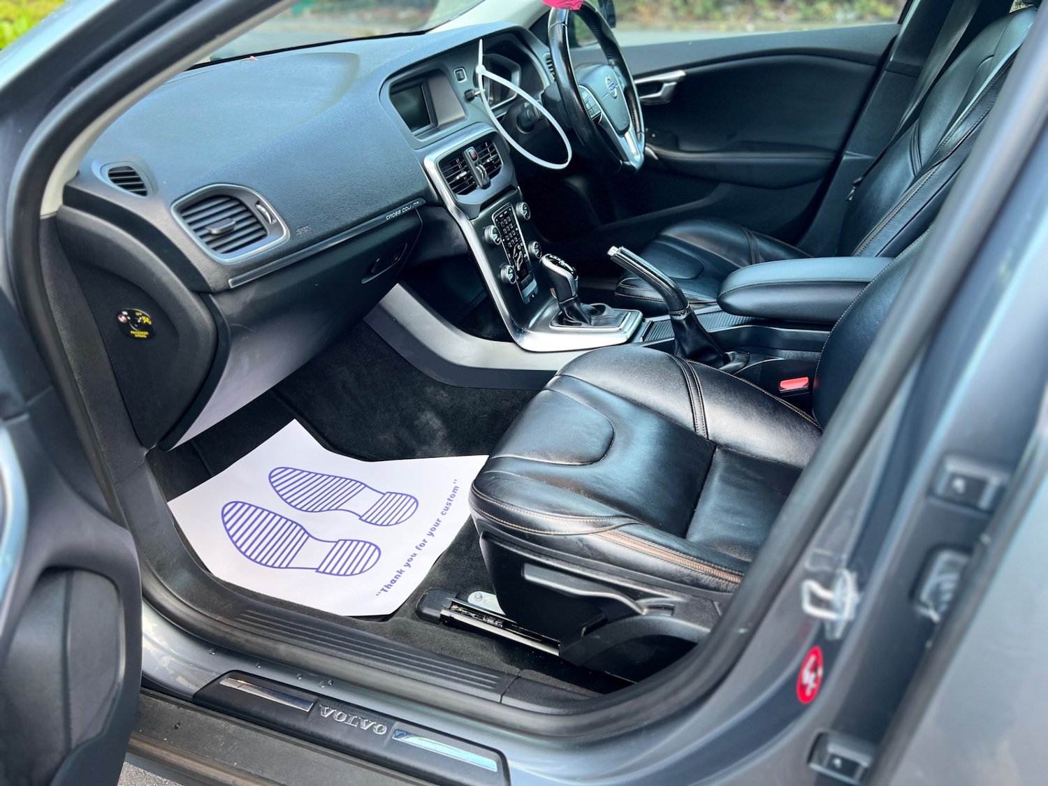 Used Volvo V40 2015 for sale - 75987154: Photo 9