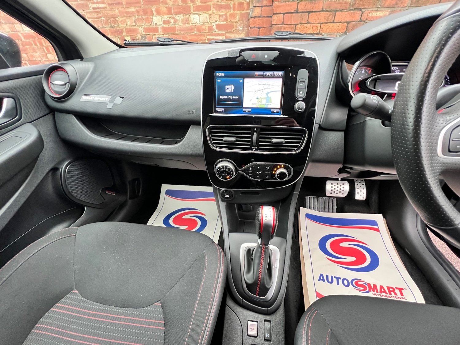 Used Renault Clio 2018 for sale - 77532626: Photo 15