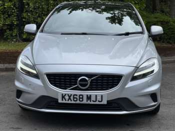 Used Volvo V40 2018 for sale - 74899771: Photo