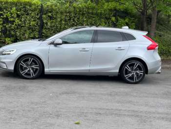 Used Volvo V40 2018 for sale - 74899771: Photo