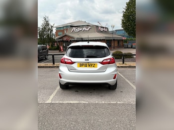 Used Ford Fiesta 2018 for sale - 79528180: Photo