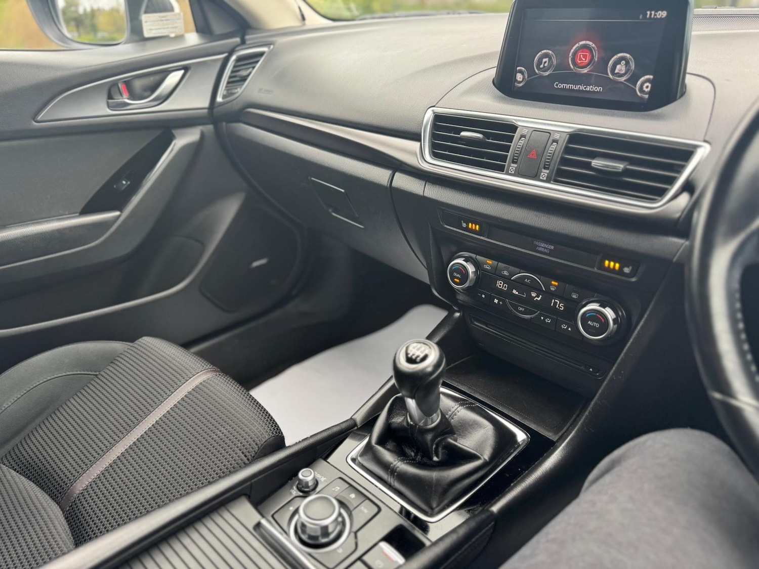 Used Mazda Mazda3 2017 for sale - 78085103: Photo 31