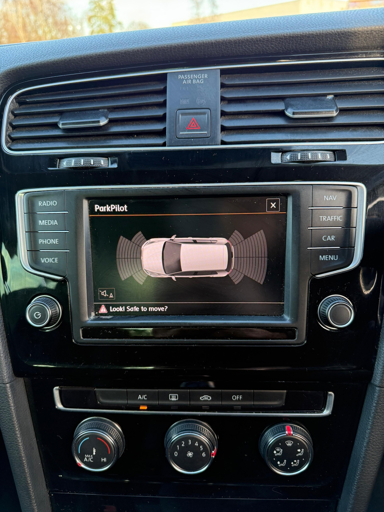 Used Volkswagen Golf 2016 for sale - 76960724: Photo 24