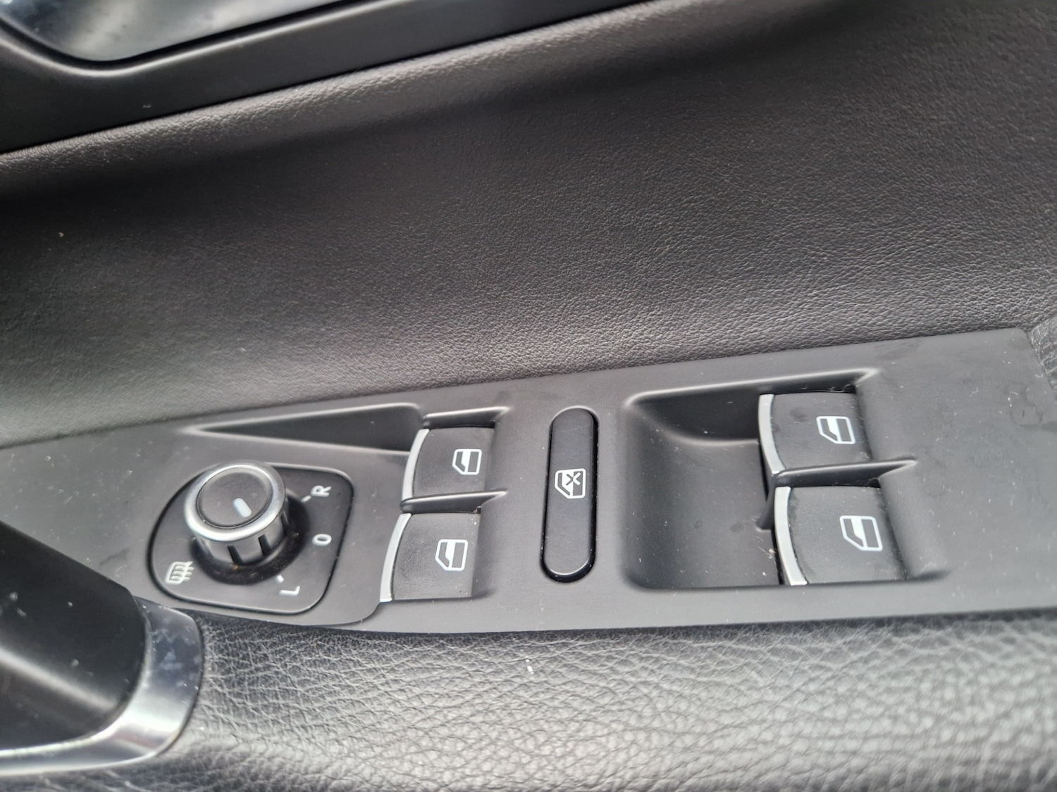 Used Volkswagen CC 2013 for sale - 76970074: Photo 32