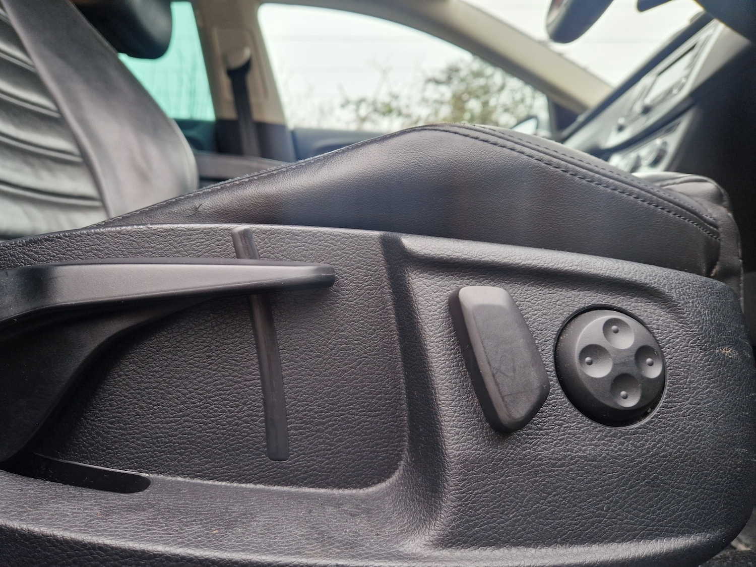 Used Volkswagen CC 2013 for sale - 76970074: Photo 36