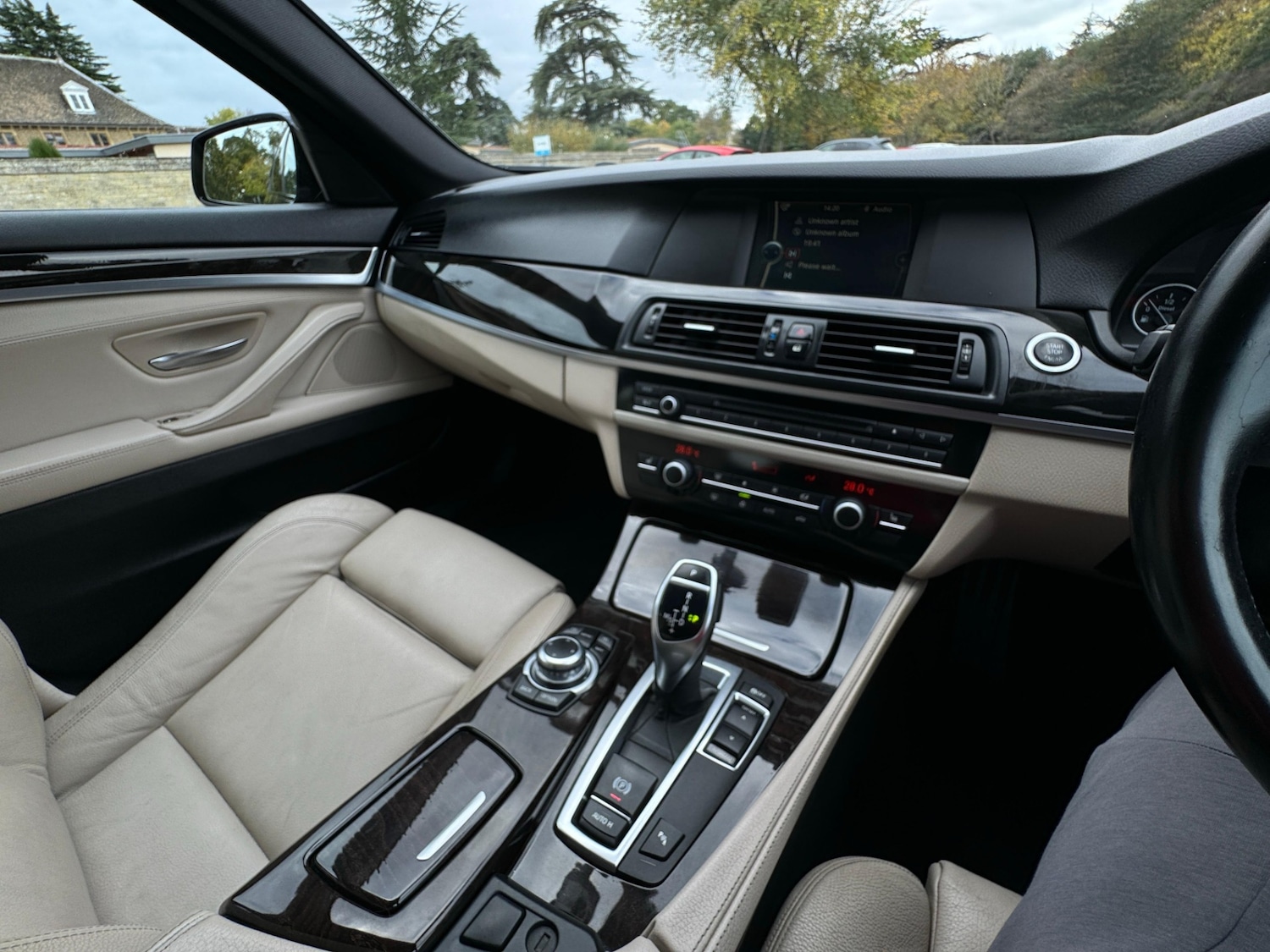 Used BMW 5 Series 2011 for sale - 76332313: Photo 25