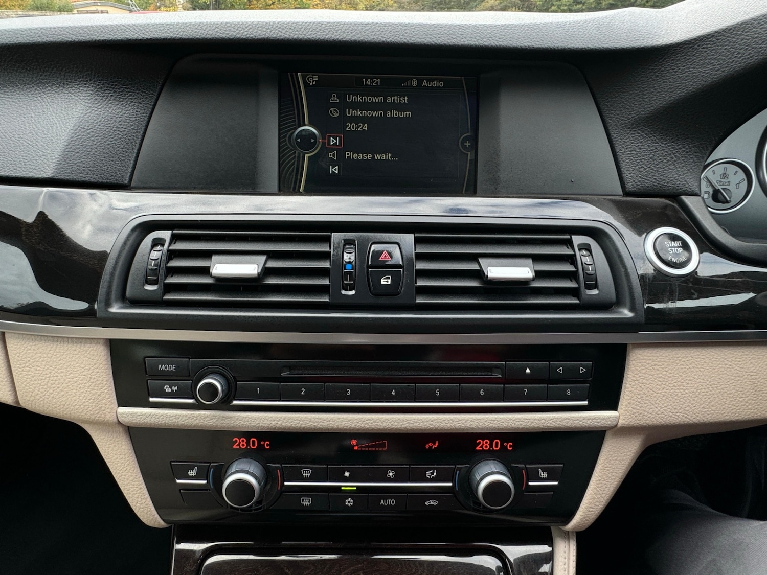 Used BMW 5 Series 2011 for sale - 76332313: Photo 27