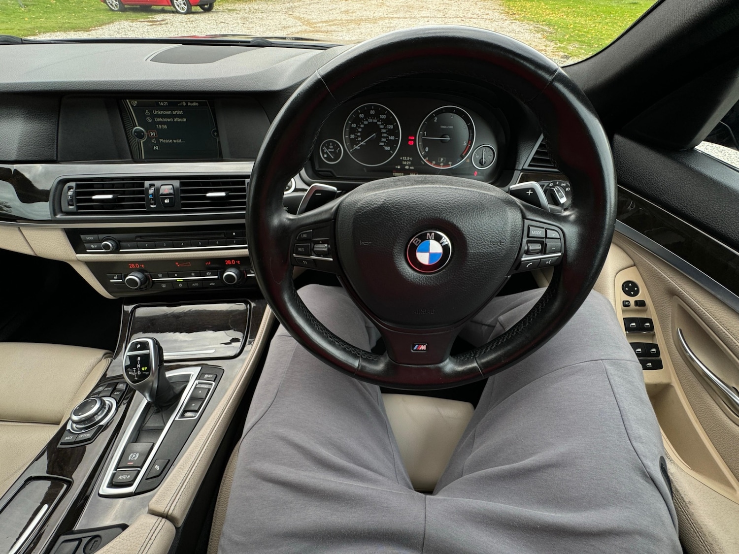 Used BMW 5 Series 2011 for sale - 76332313: Photo 30