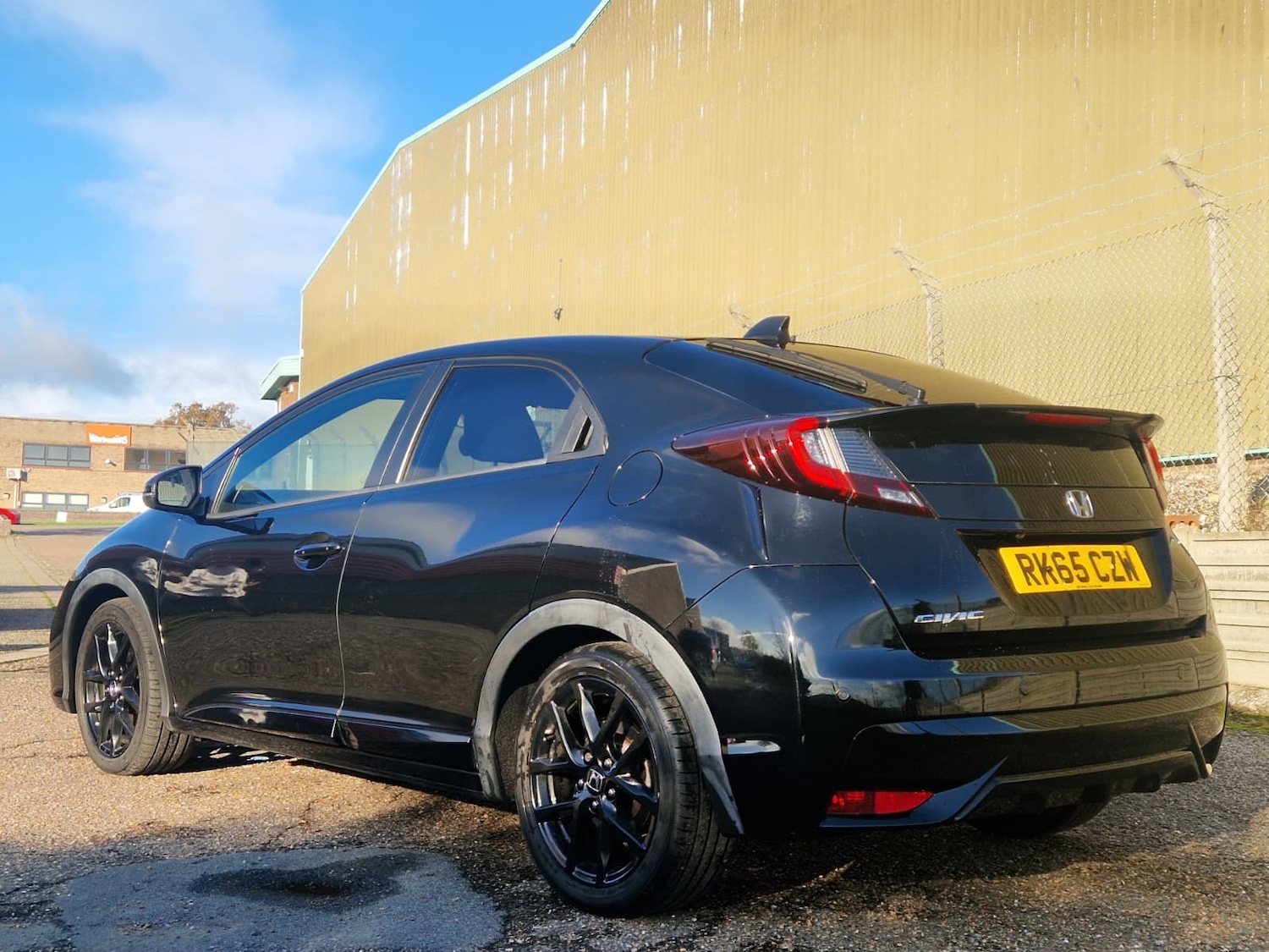 Used Honda Civic 2015 for sale - 76696599: Photo 9