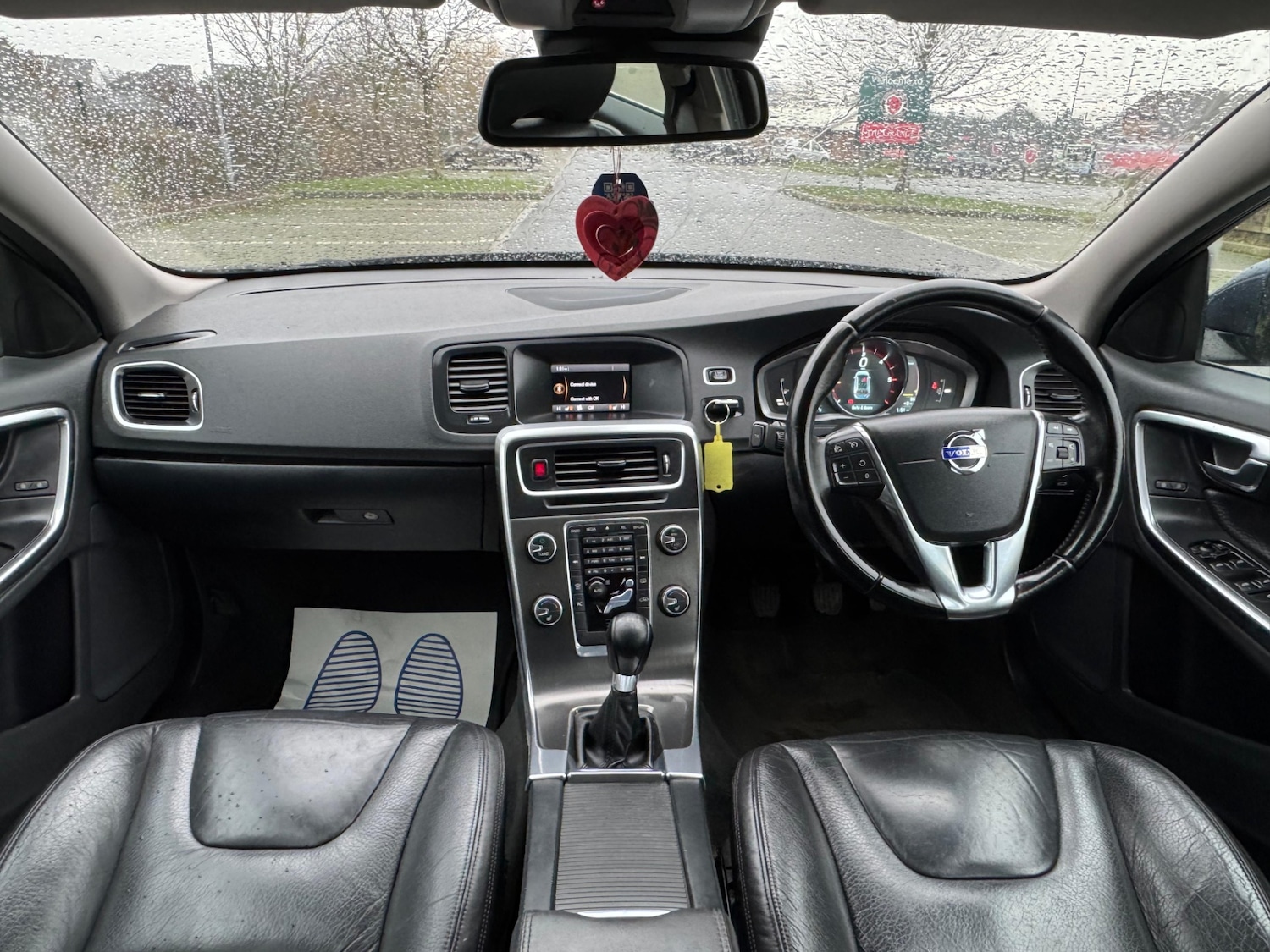 Used Volvo V60 2013 for sale - 77533593: Photo 10