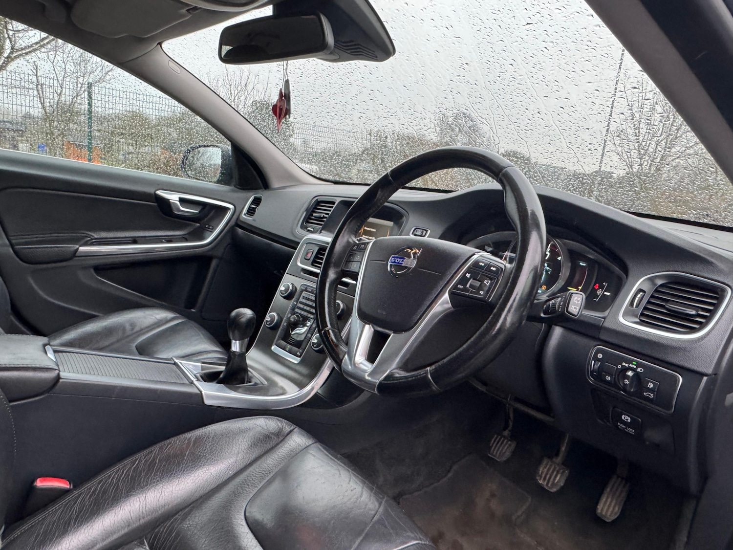 Used Volvo V60 2013 for sale - 77533593: Photo 14