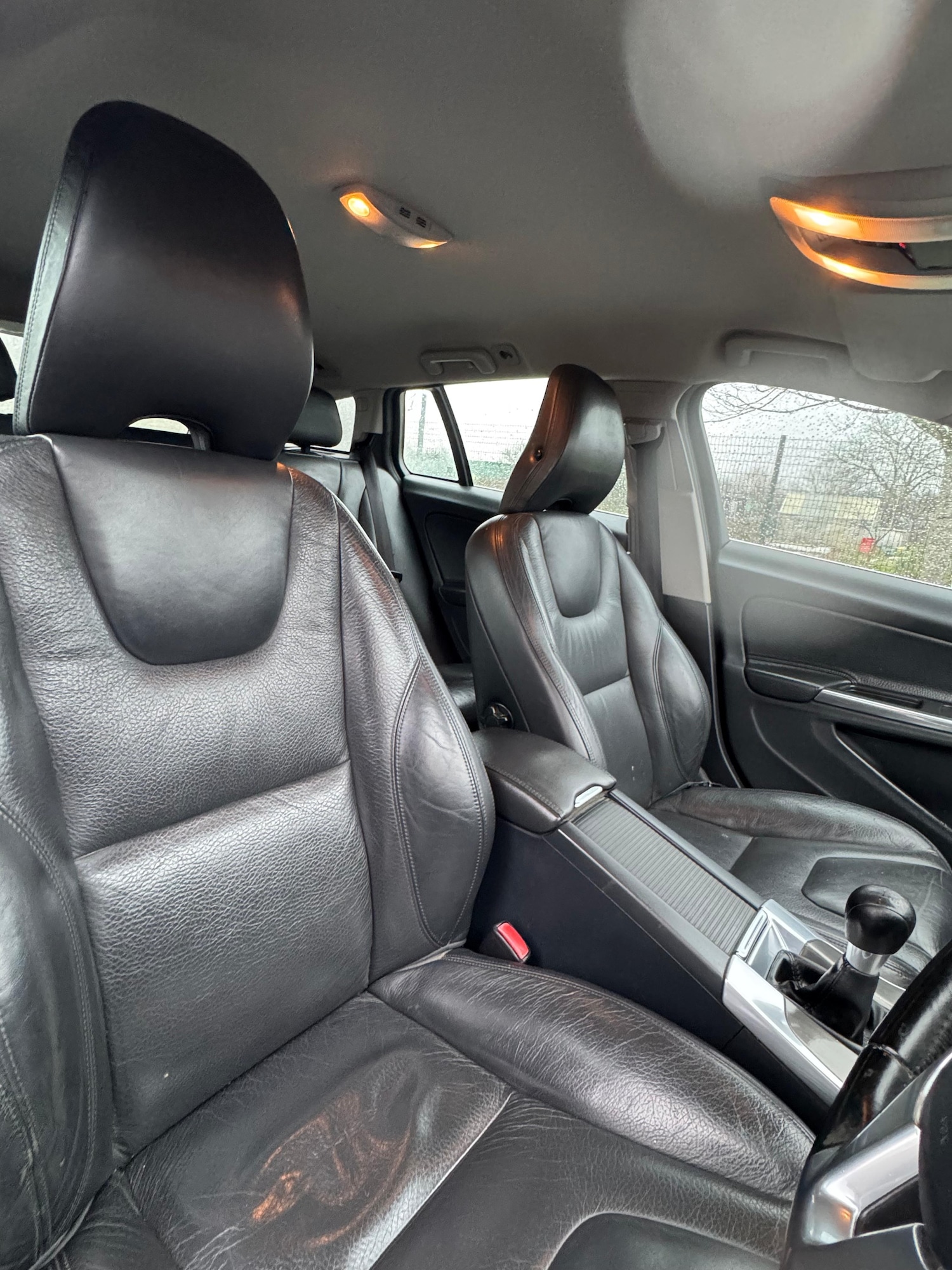 Used Volvo V60 2013 for sale - 77533593: Photo 15