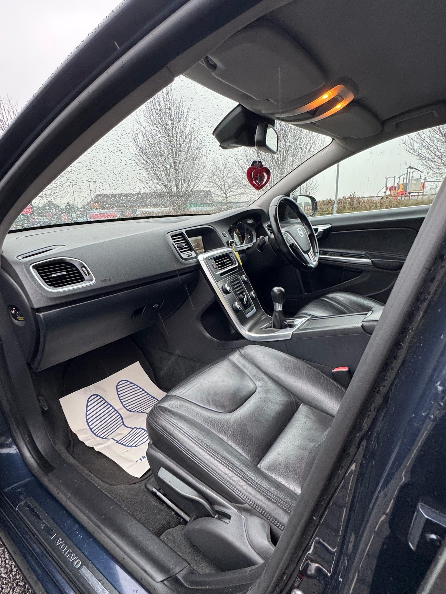 Used Volvo V60 2013 for sale - 77533593: Photo 17