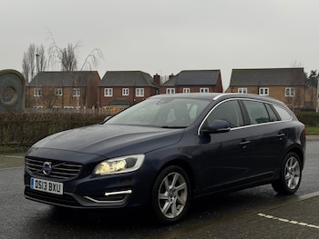 Used Volvo V60 2013 for sale - 77533593: Photo