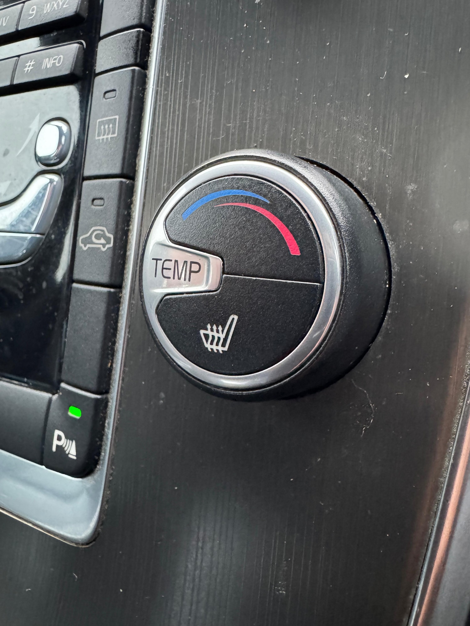 Used Volvo V60 2013 for sale - 77533593: Photo 23