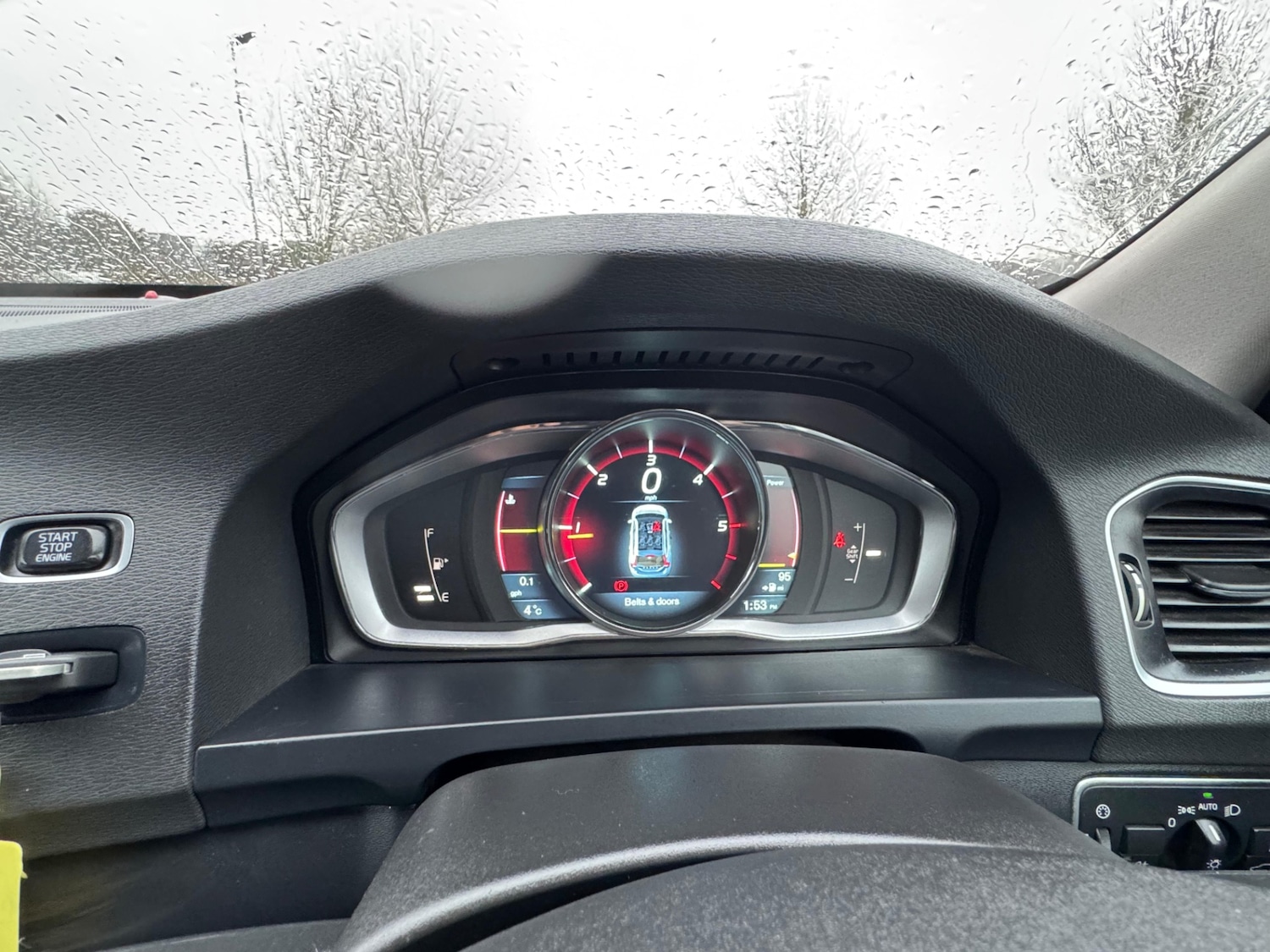 Used Volvo V60 2013 for sale - 77533593: Photo 30