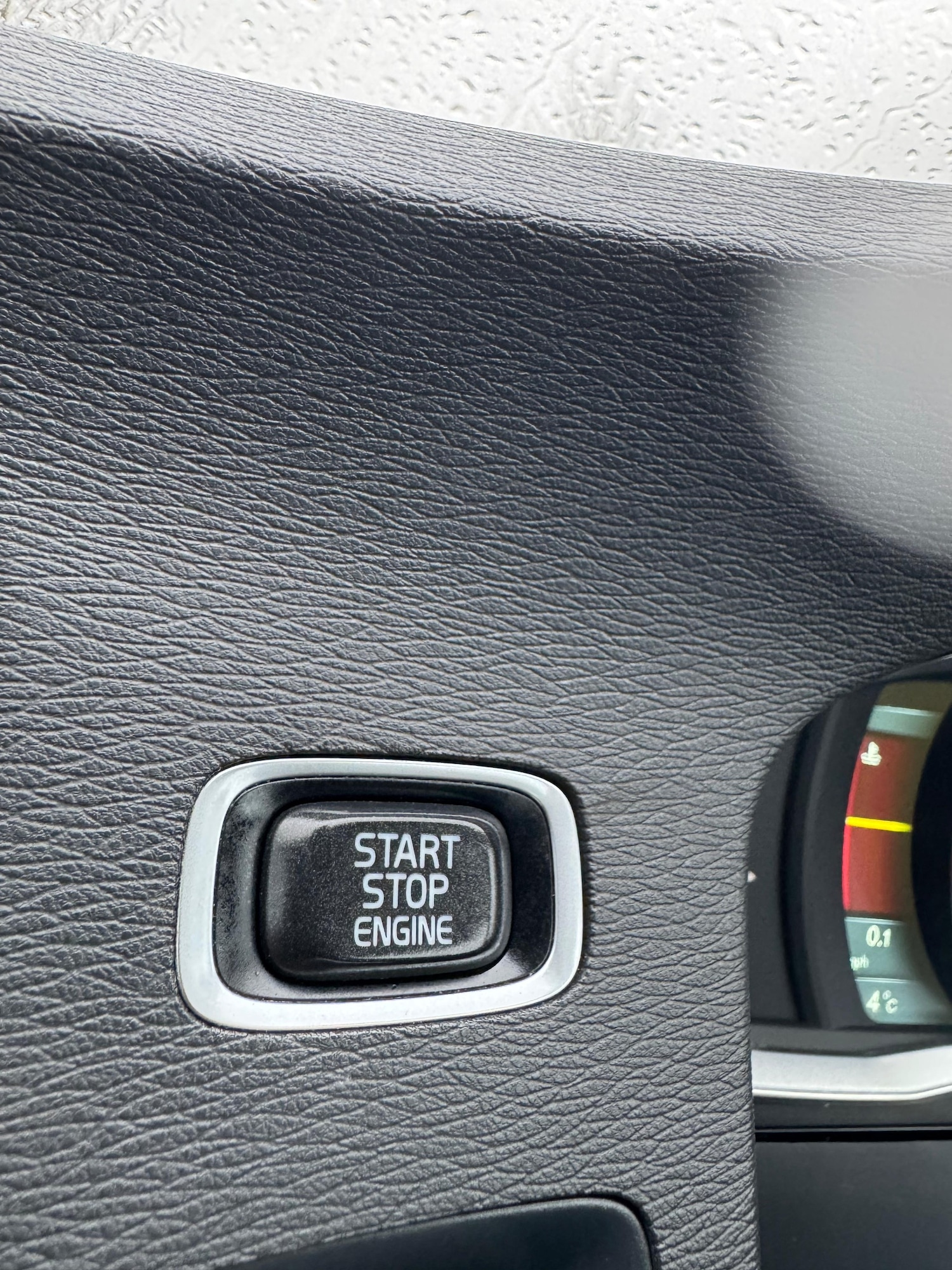 Used Volvo V60 2013 for sale - 77533593: Photo 31