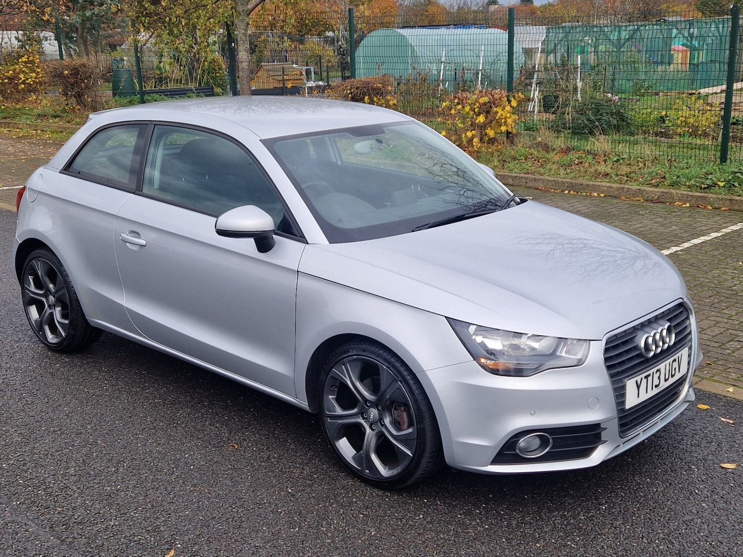 Used Audi A1 2013 for sale - 76505646: Photo 4