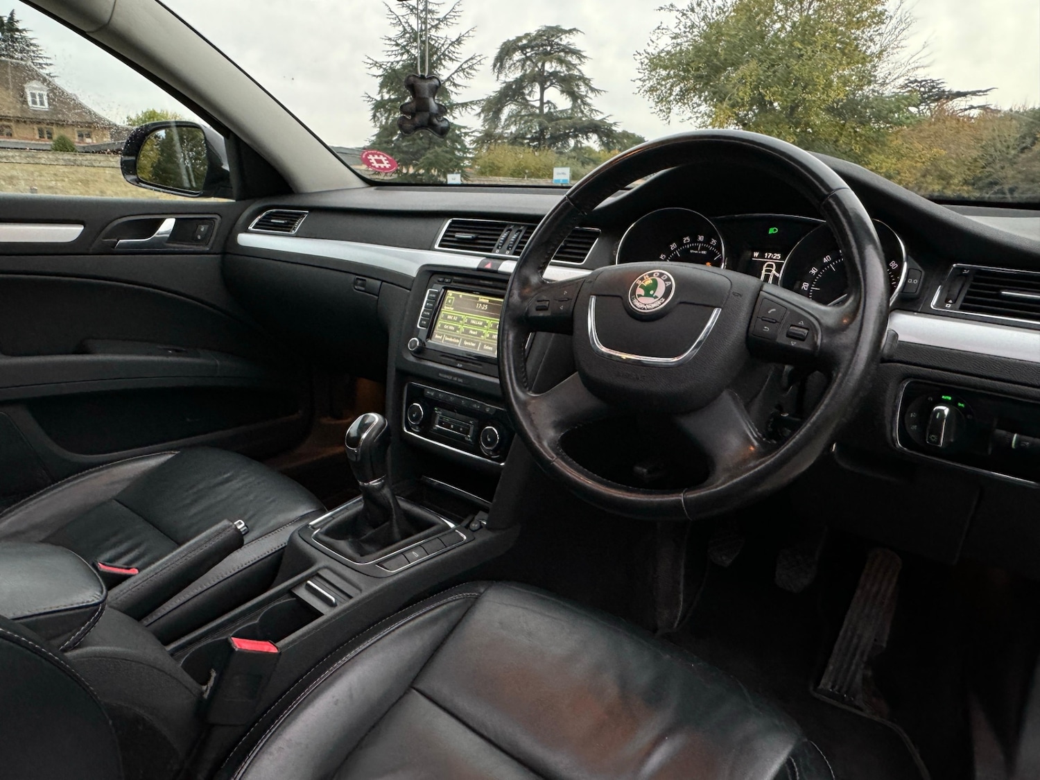 Used Skoda Superb 2012 for sale - 76407248: Photo 20