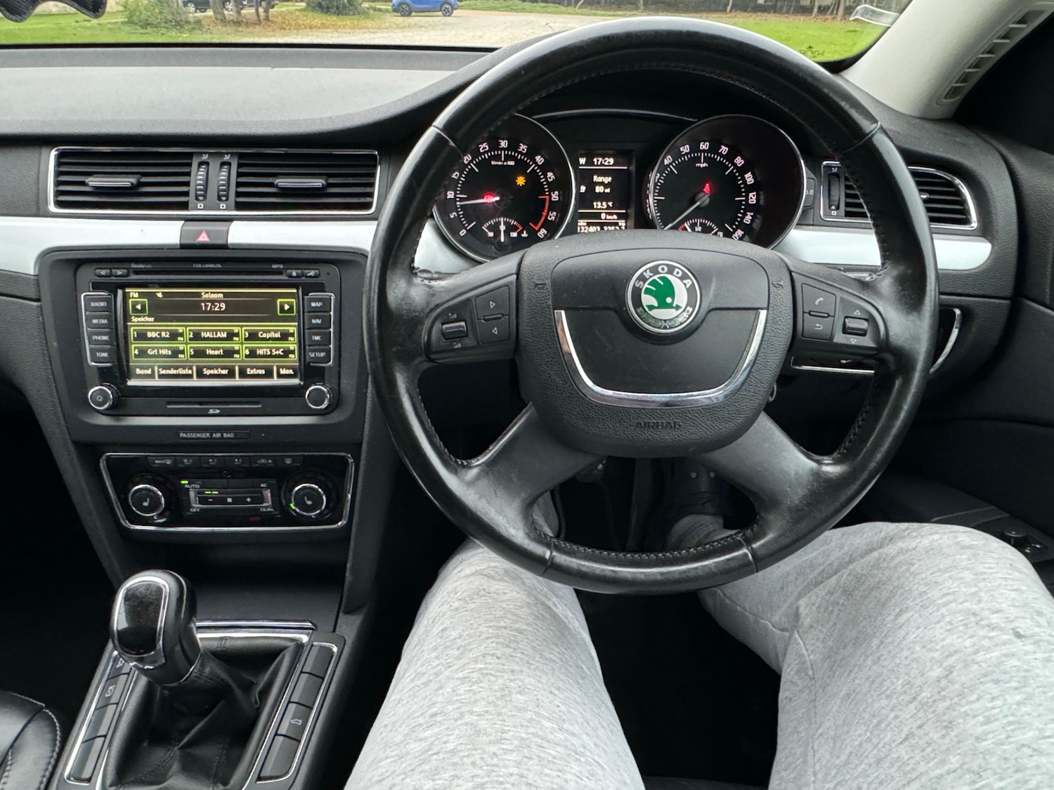 Used Skoda Superb 2012 for sale - 76407248: Photo 25